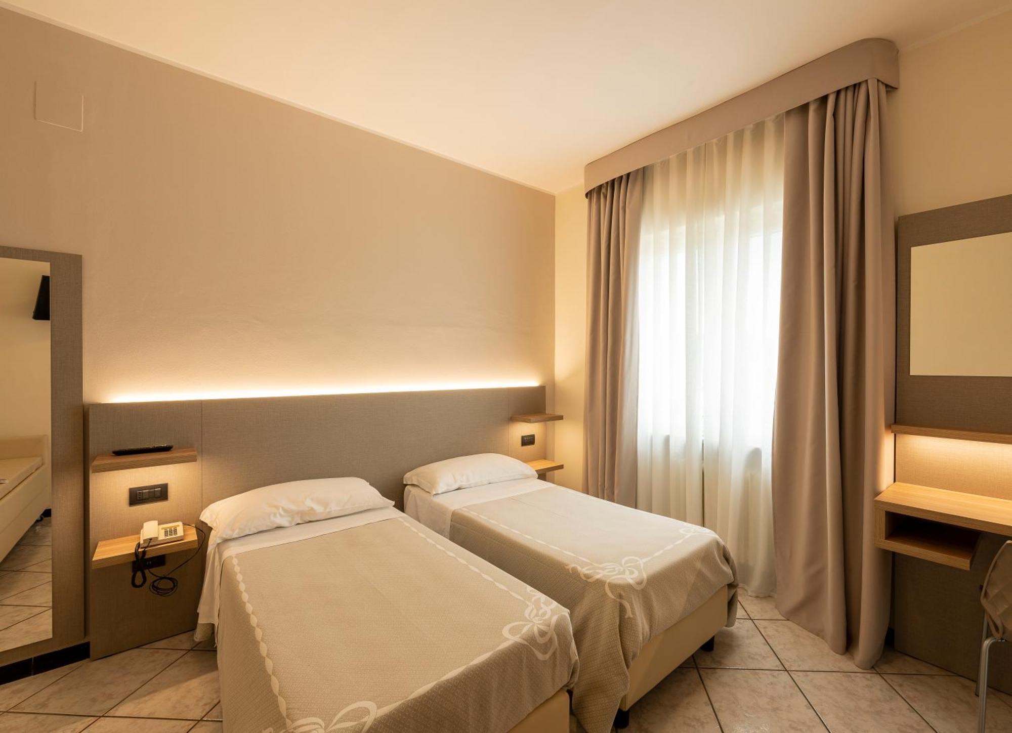 Hotel La Rotonda Cepagatti المظهر الخارجي الصورة